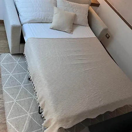 Eco House * סירמיונה